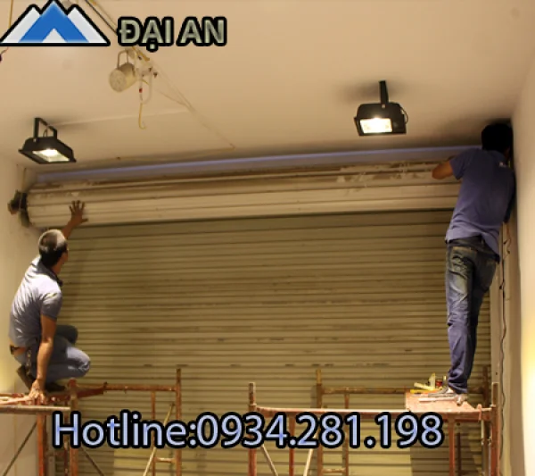 Thợ sửa cửa cuốn phí rẻ bất ngờ ở thị trấn Vĩnh Bảo-Hải Phòng