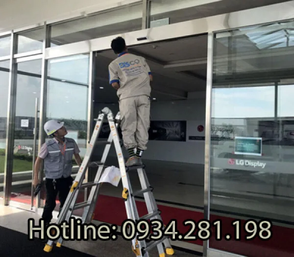 Thợ lắp cửa kính tự động nhanh chuẩn ở Lê Chân Hải Phòng