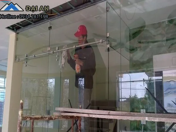 Thợ sửa chữa cửa kính tại Hải Phòng